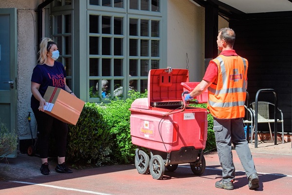 Royal Mail parcel collection
