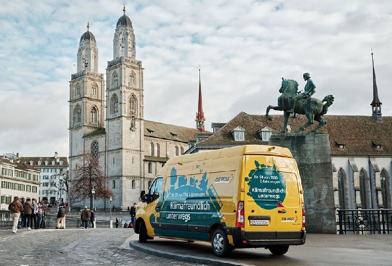 Swiss Post e-vehicle in Zurich