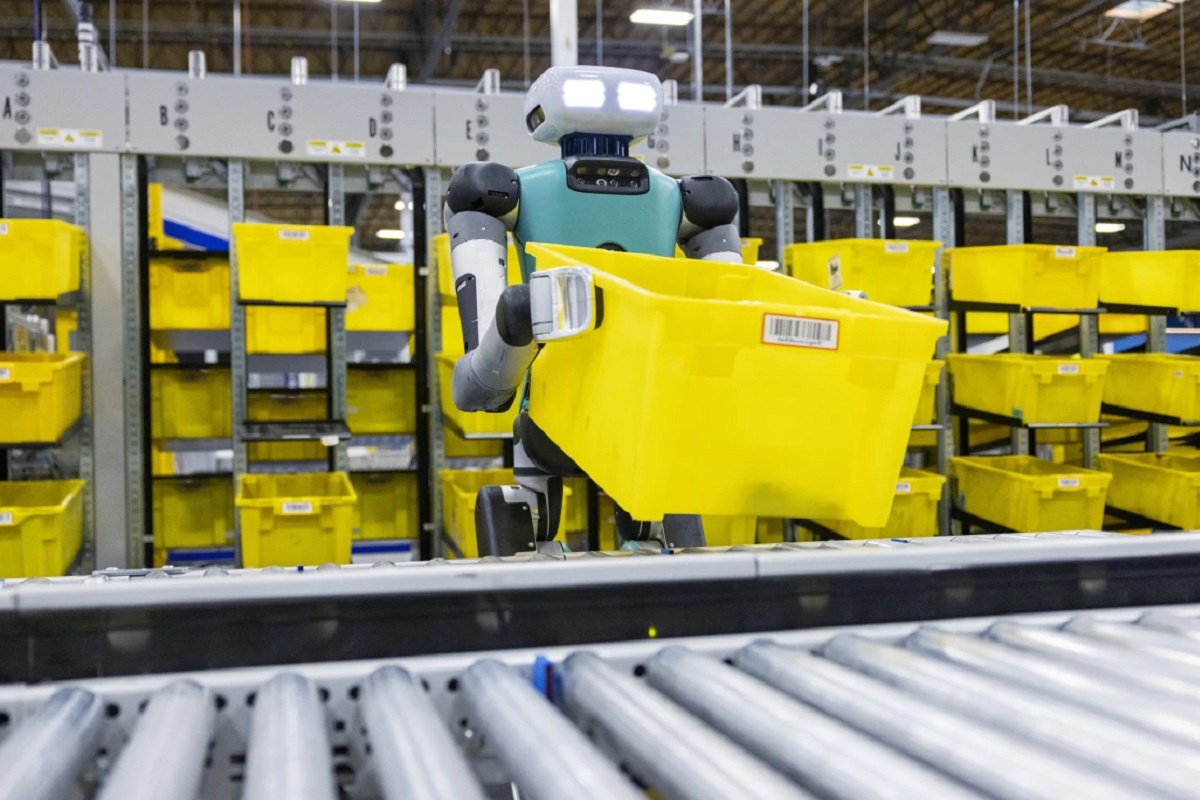A Digit robot in an Amazon warehouse