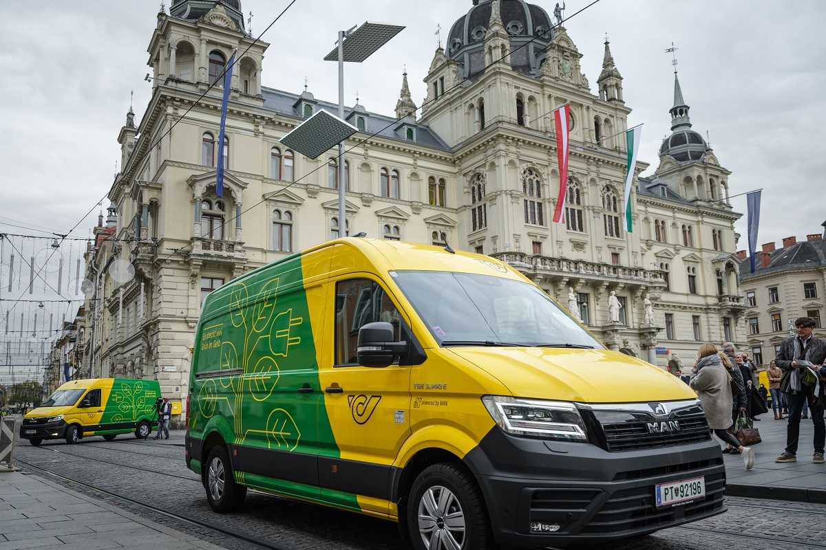 Austrian Post invests in electric vehicles