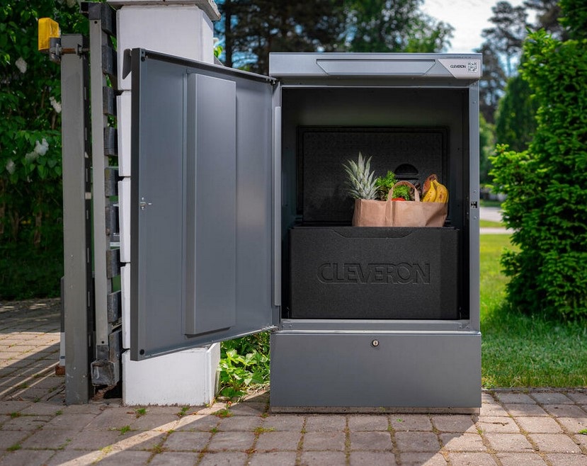 Cleveron's home delivery parcel locker 
