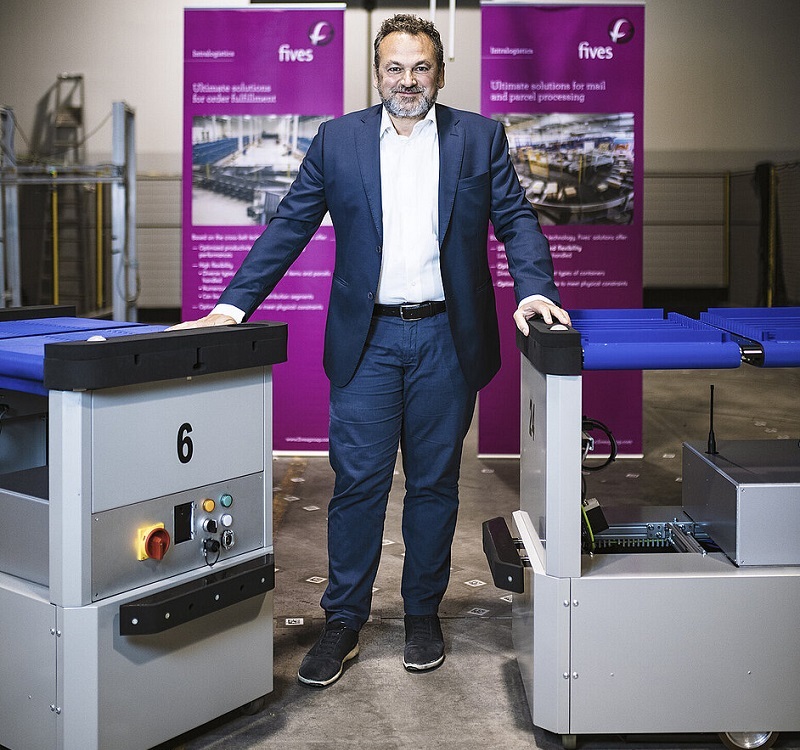 Fabio Sacchi with GENI-Ant autonomous mobile robots